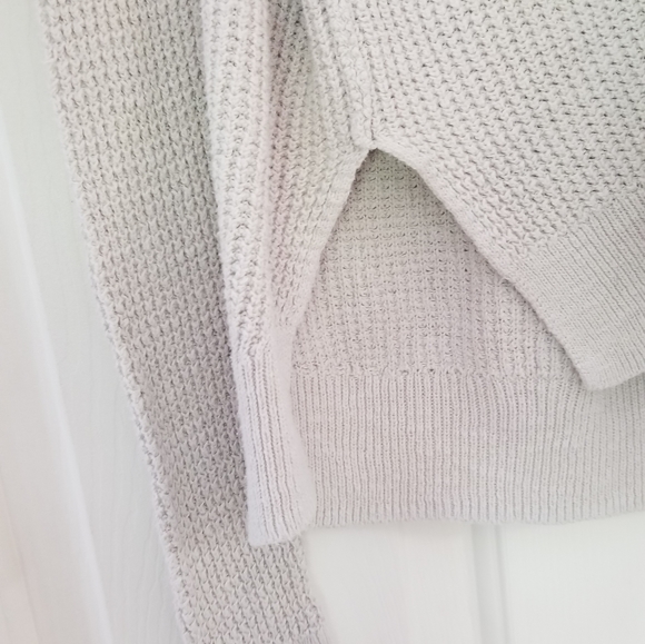 Cream Hollister Sweater - Picture 2 of 4